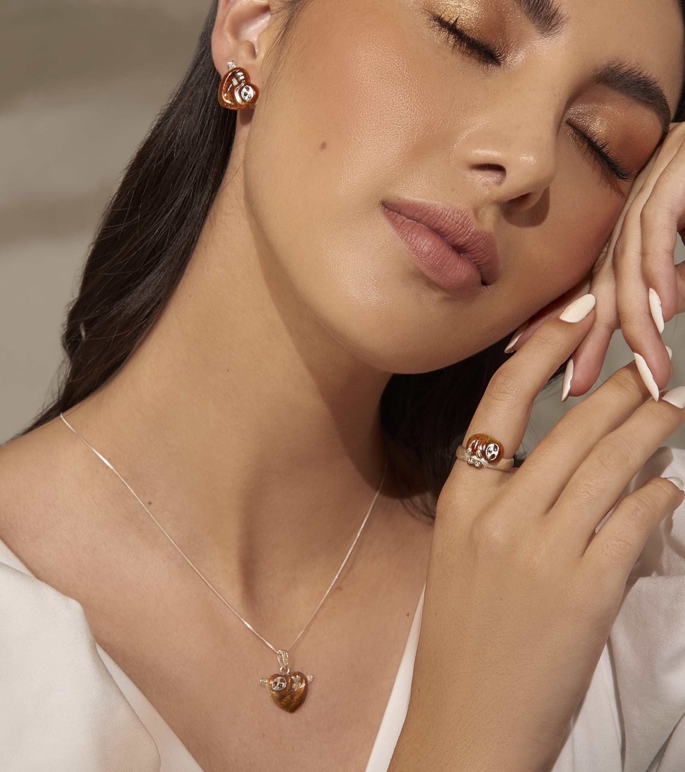 Collar y Aretes Perezoso
